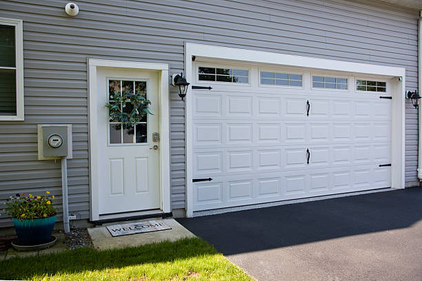 24/7 Emergency Garage Door Panel Replacement experts in Palo Cedro, CA